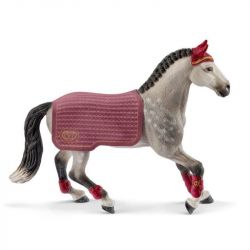Jument Trakenhen concours équestre horse club Schleich - Le Paturon