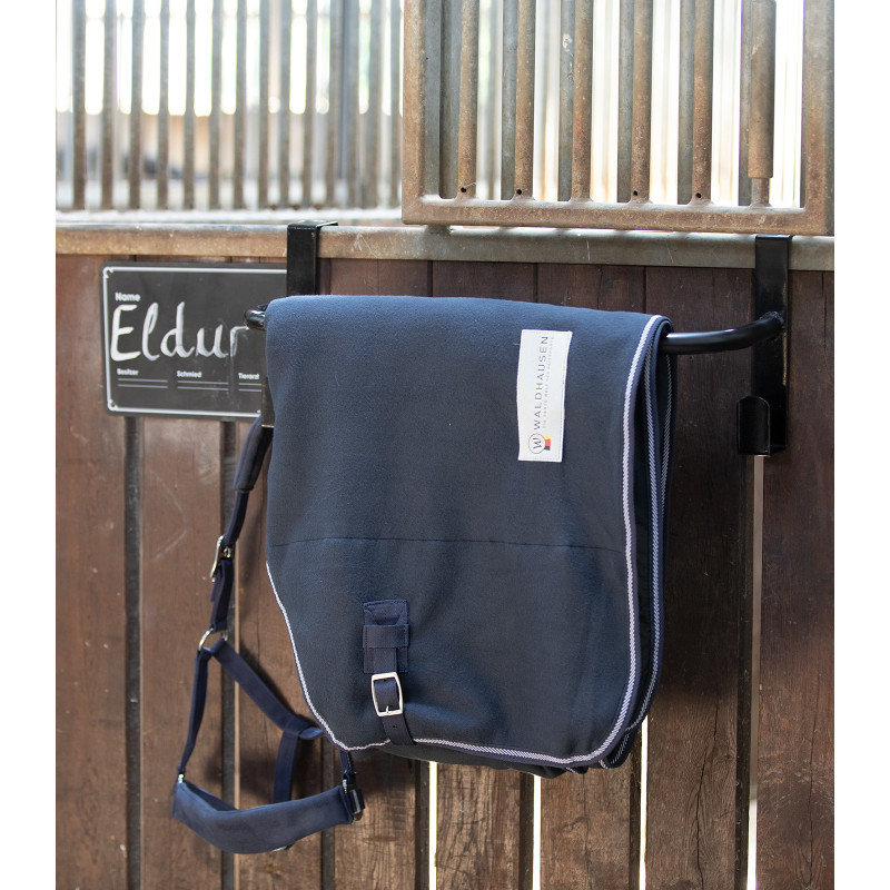 Porte couverture Waldhausen cheval réglable - Le Paturon
