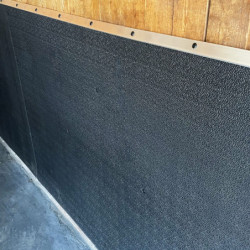 Tapis EVA Protect de parois murales pour box cheval IDS - Le Paturon