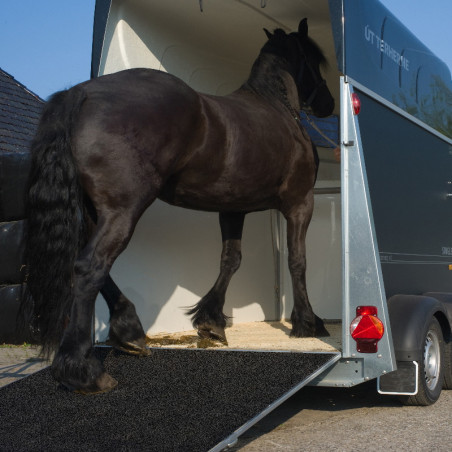 Revêtement MAT6 caoutchouc pont camion ou van cheval IDS - Le Paturon
