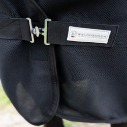 Sous couverture cheval Air Mesh Waldhausen Clip-In System respirante noir - Le Paturon