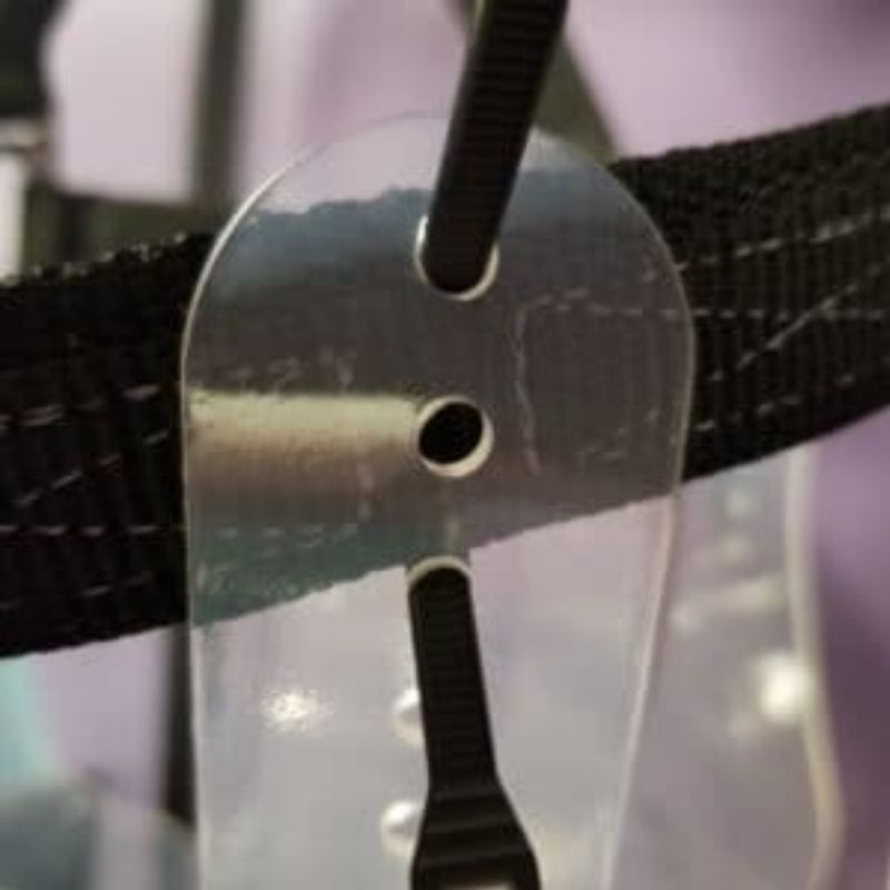 Licol cheval panier fourbure Breakway Thinline noir - Le Paturon