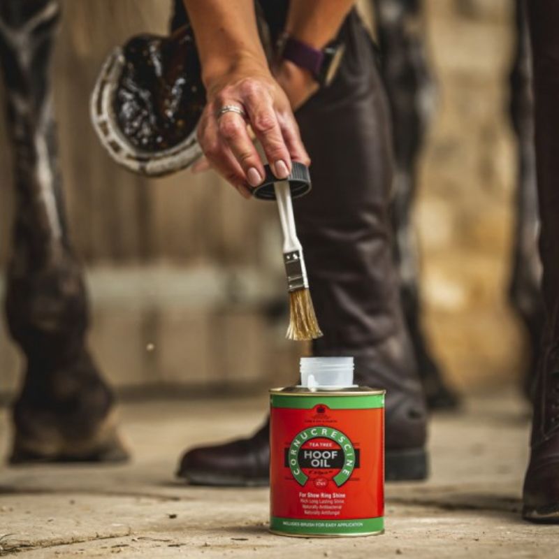 Huile pour sabots Carr and Day and Martin Arbre à thé - Huile sabot cheval 500ml - Le Paturon