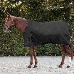 Couverture cheval Nordic High Neck Waldhausen 200g noir - Le Paturon