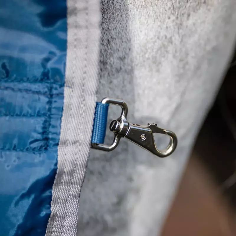 Sous-couverture cheval Liner thérapeutique Rambo Ionic 50g Horseware bleu argent - Le Paturon