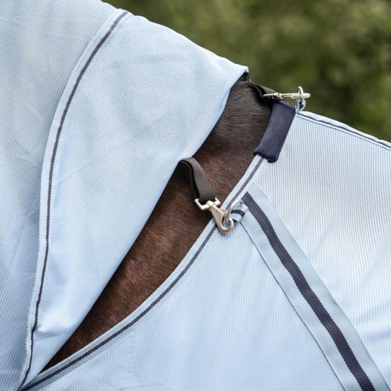 Couverture anti-mouche cheval camail amovible Waldhausen bleu ciel - Le Paturon